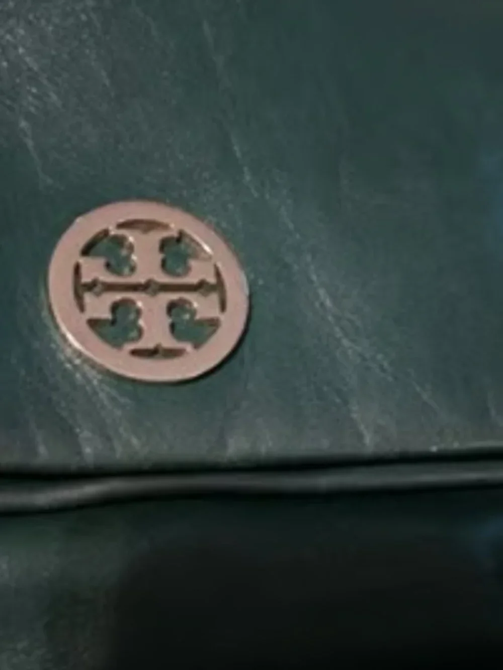 Tory Burch Emerald Green Gold Hardware Leather 3 way Magnetic Closure Shoulder